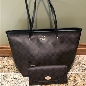 Coach City Zip Purse/Tote and matching Wallet